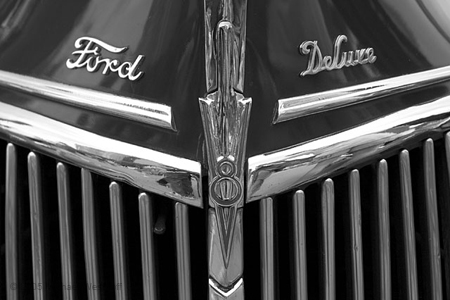 Ford Deluxe