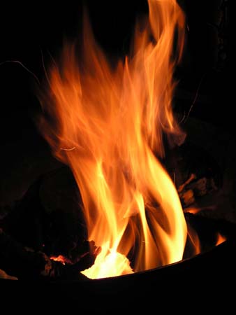 01_campfire