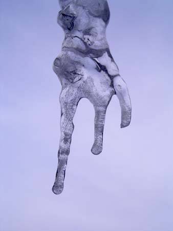 11_icicle_hand